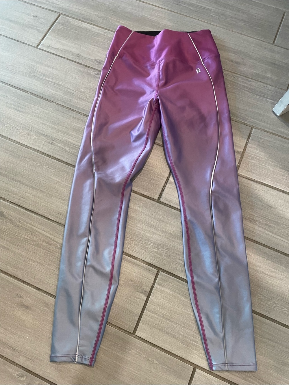 Good American Purple Ombre Active Leggings with Reflective Piping